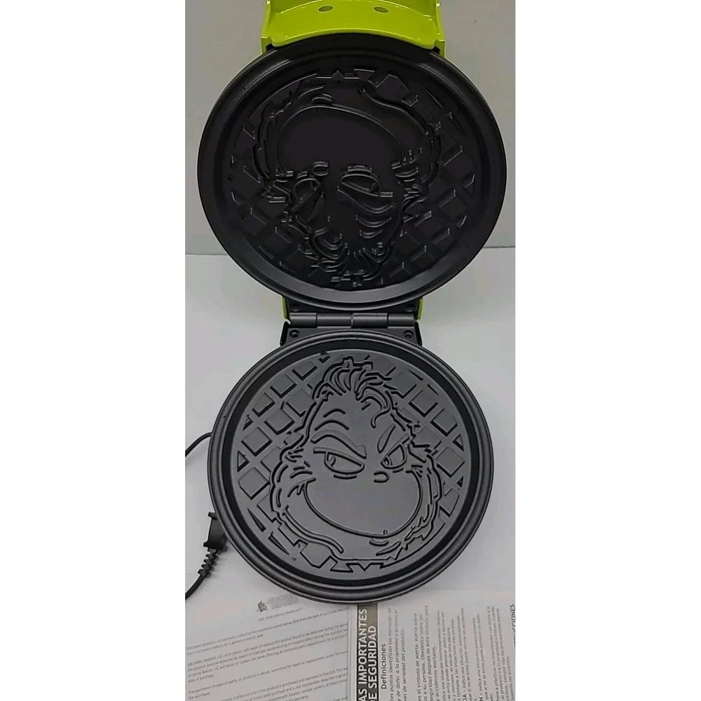 The Grinch‎ Waffle Maker. Uncanny Brands *Tested Works*
